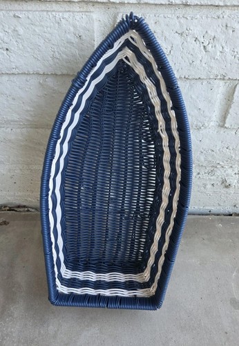 Ciroa blue white resin wicker - white,