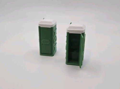 Scale porta potty diorama - 1:64,