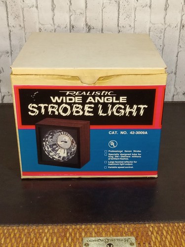 Vintage radio shack realistic - radio,