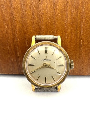 Juvenia hand wind - juvenia, vintage