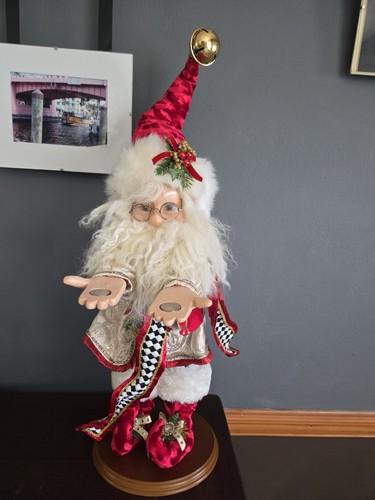 Mark roberts santa - santa, elf