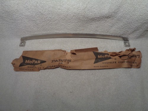 Nos mopar 1960 chrysler grille - mopar,