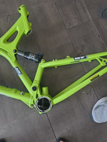 Green full suspension - gt,