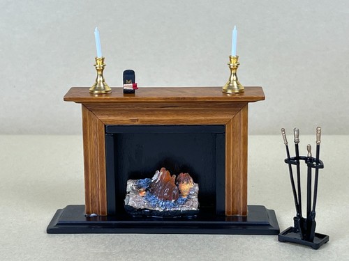 Medium finish wooden - 1:12,