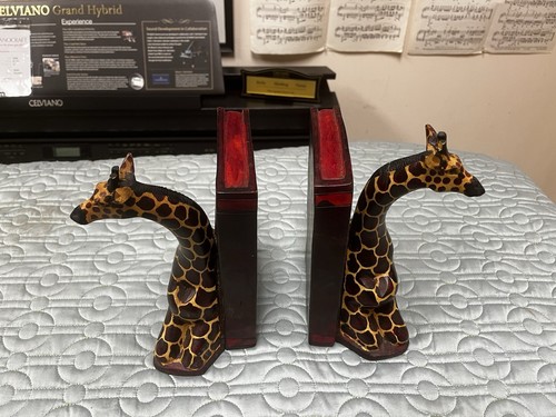 Giraffe book ends solid wood - giraffe,