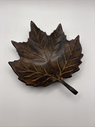 Solid metal vintage - maple, leaf