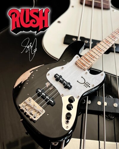 Geddy lee axe - -,
