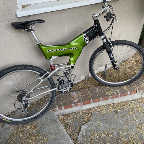 Schwinn carbon mountain - s-10,