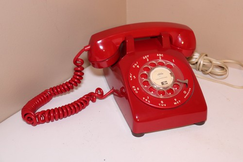 Vintage itt red rotary - vintage,
