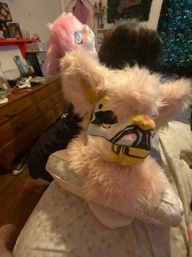 Pink fursuit dino mask - , partial