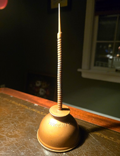 Vintage eagle pump oil - vintage, can