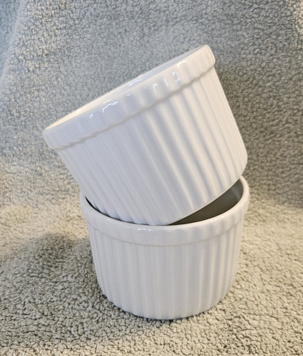 Crate barrel white porcelain - white,