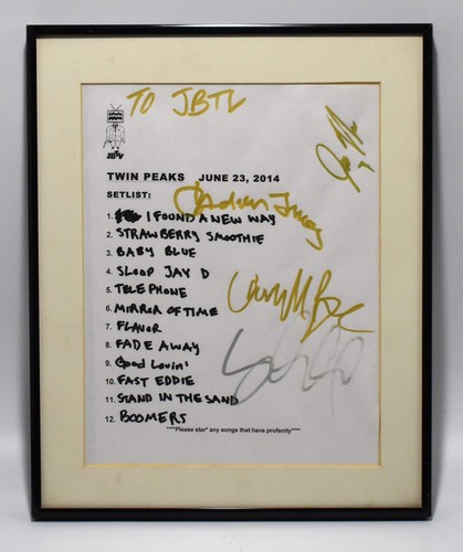 Twin peaks signed and - signed, framed