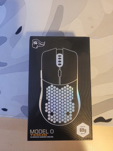 Glorious model wireless - model,