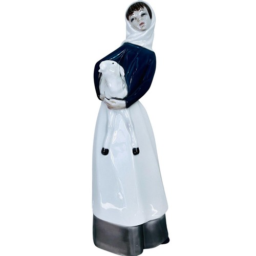 Lladró porcelain figurine - porcelain,