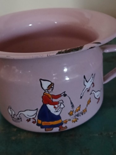 Vintage childs enamel chamber - childs,