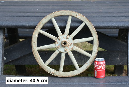 Vintage old wooden cart - , wagon