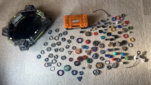 Large lot mixed beyblade - large, of