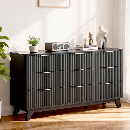 Fluted chest drawers - of,