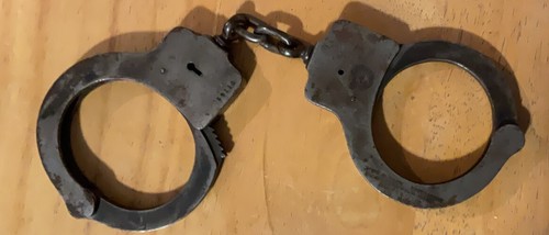 Antique peerless handcuff co - antique,