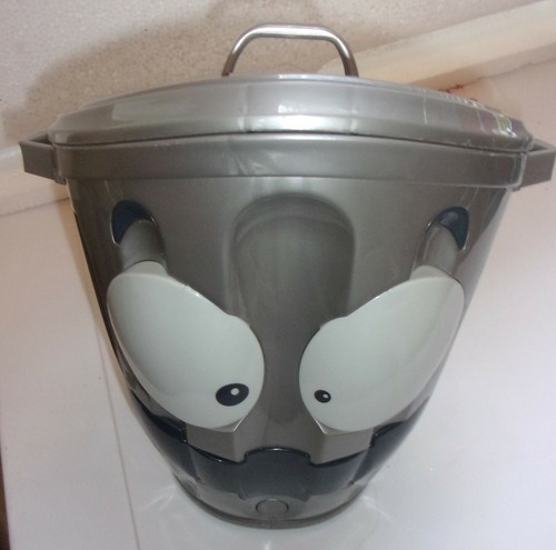 Loony bin trash can - bin,