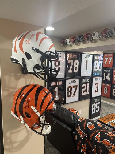 Football full size helmet - size,