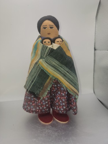 Pueblo storyteller doll - storyteller, signed
