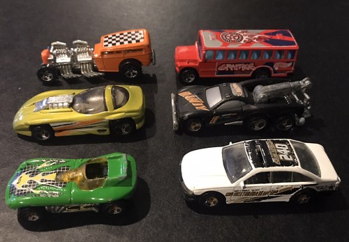 Vintage 1980s 1990s hot wheels - hot,