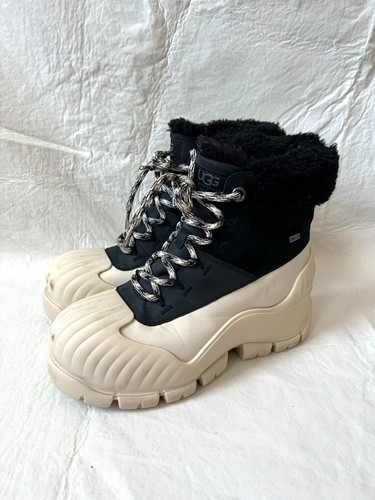 Ugg boots adiroam hiker size - ugg,