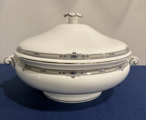 Wedgwood amherst platinum bone - amherst,