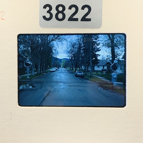 Vintage 35mm color slide - color,