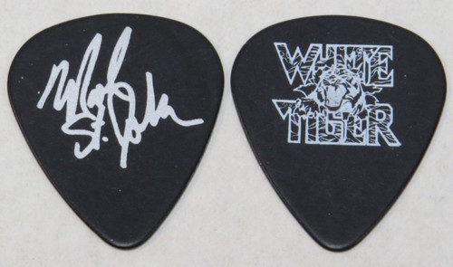 Kiss mark john - mark,