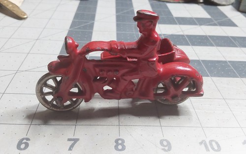 Hubley cast iron cop - hubley,
