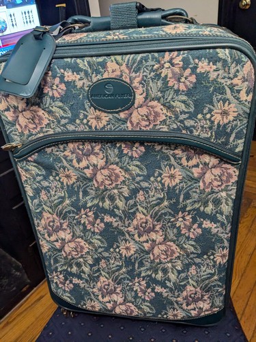 American flyer luggage 22 - -, 22"