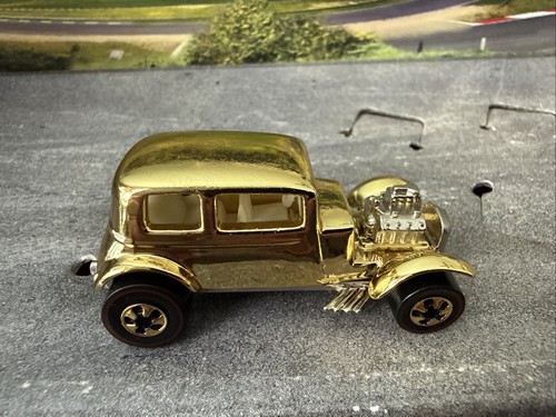 Hot wheels redline ford - redline, 32’
