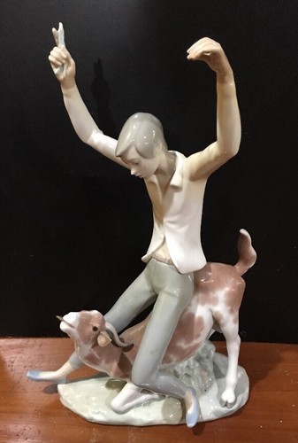 Lladro statue 5 - ,