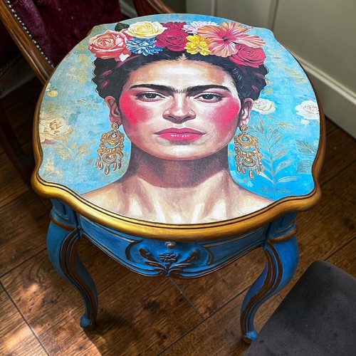 Frida kahlo thomasville - thomasville, table