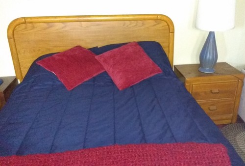 Full size broyhill bedroom - full,