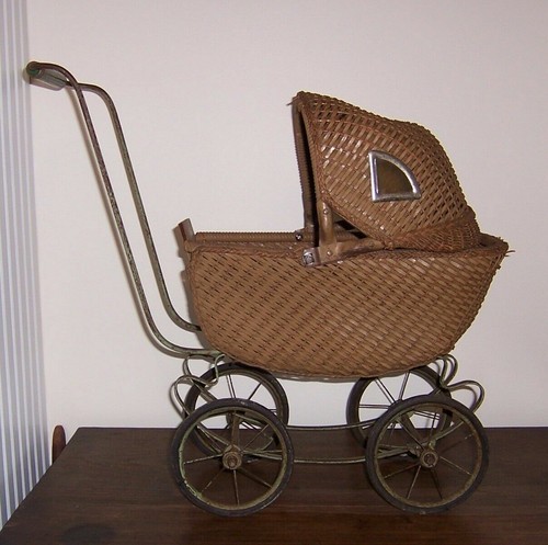 Vintage toy wicker - baby, doll