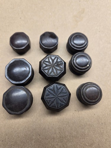 Vintage bakelite radio knobs - vintage,