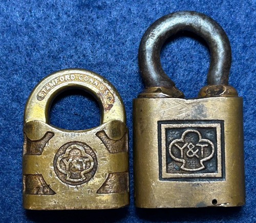 Vintage lot small padlock - of, 2