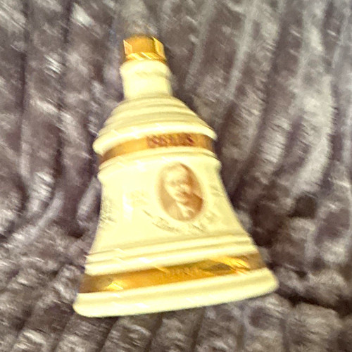 Bell scotch whisky - bell's,