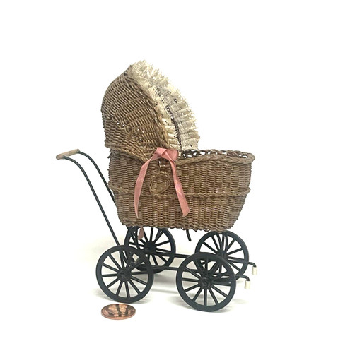 Lovely dollhouse miniature - lovely,