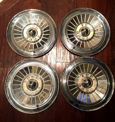 Vintage 1957 ford hub caps - hub, 14"