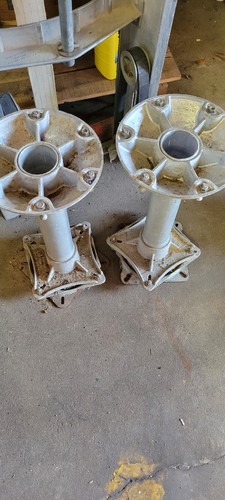 Boat seat mount - =,