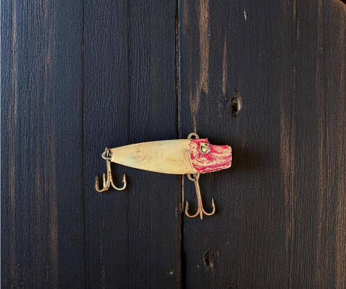 Cedar stump bait company red - bait,