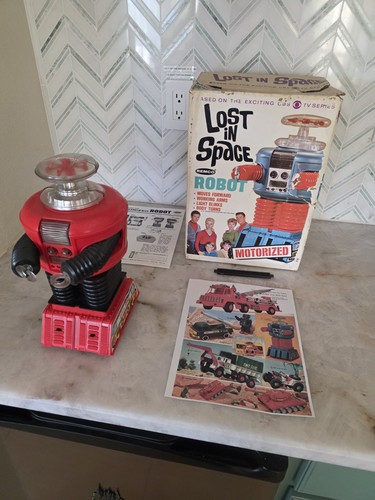 Vintage remco lost - lost, in