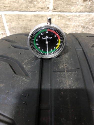 P305 30r19 bridgestone - p305/30r19,