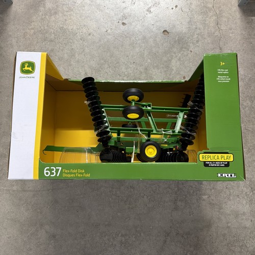 New john deere ertl 637 - john,