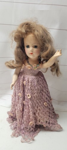 Mary hoyer hard - 14"hard, plastic